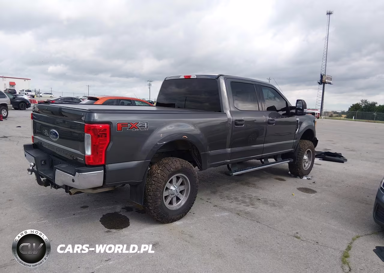 2017 Ford F-250 Xlt VIN:1FT7W2B64HEC85276 - 4