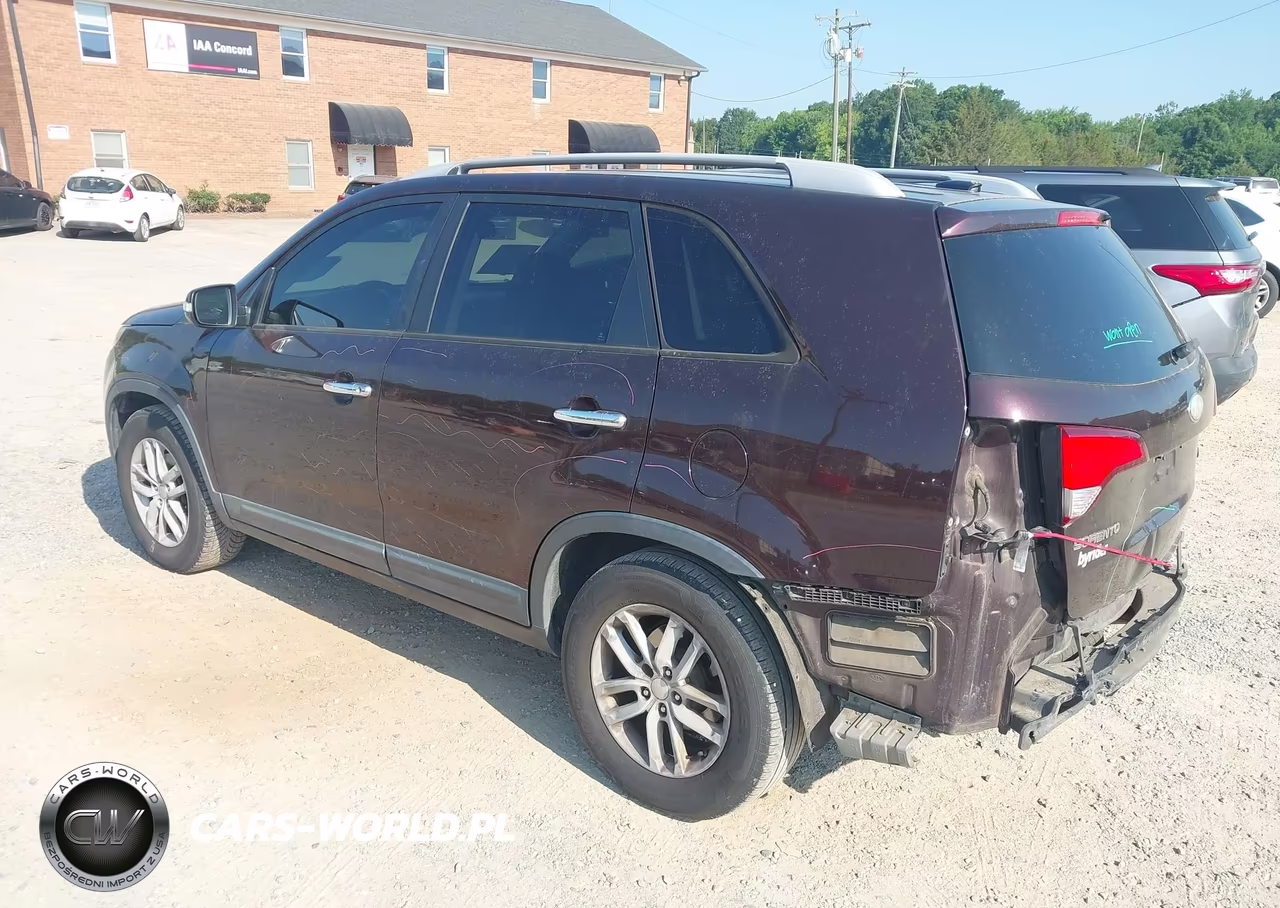 2014 Kia Sorento Lx V6 VIN:5XYKT4A70EG462756 - 3