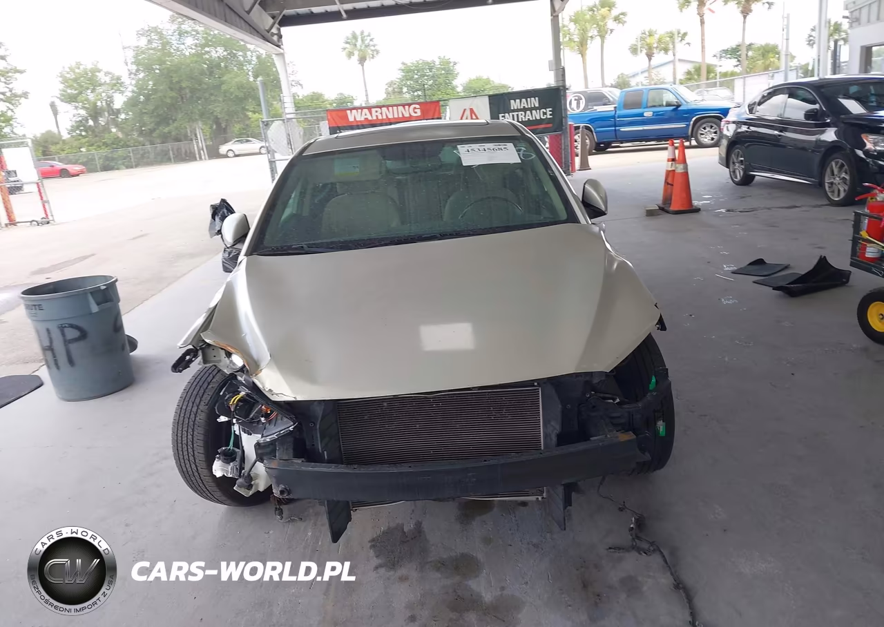 2018 Hyundai Elantra Value Edition VIN:KMHD84LF0JU575738 - 11