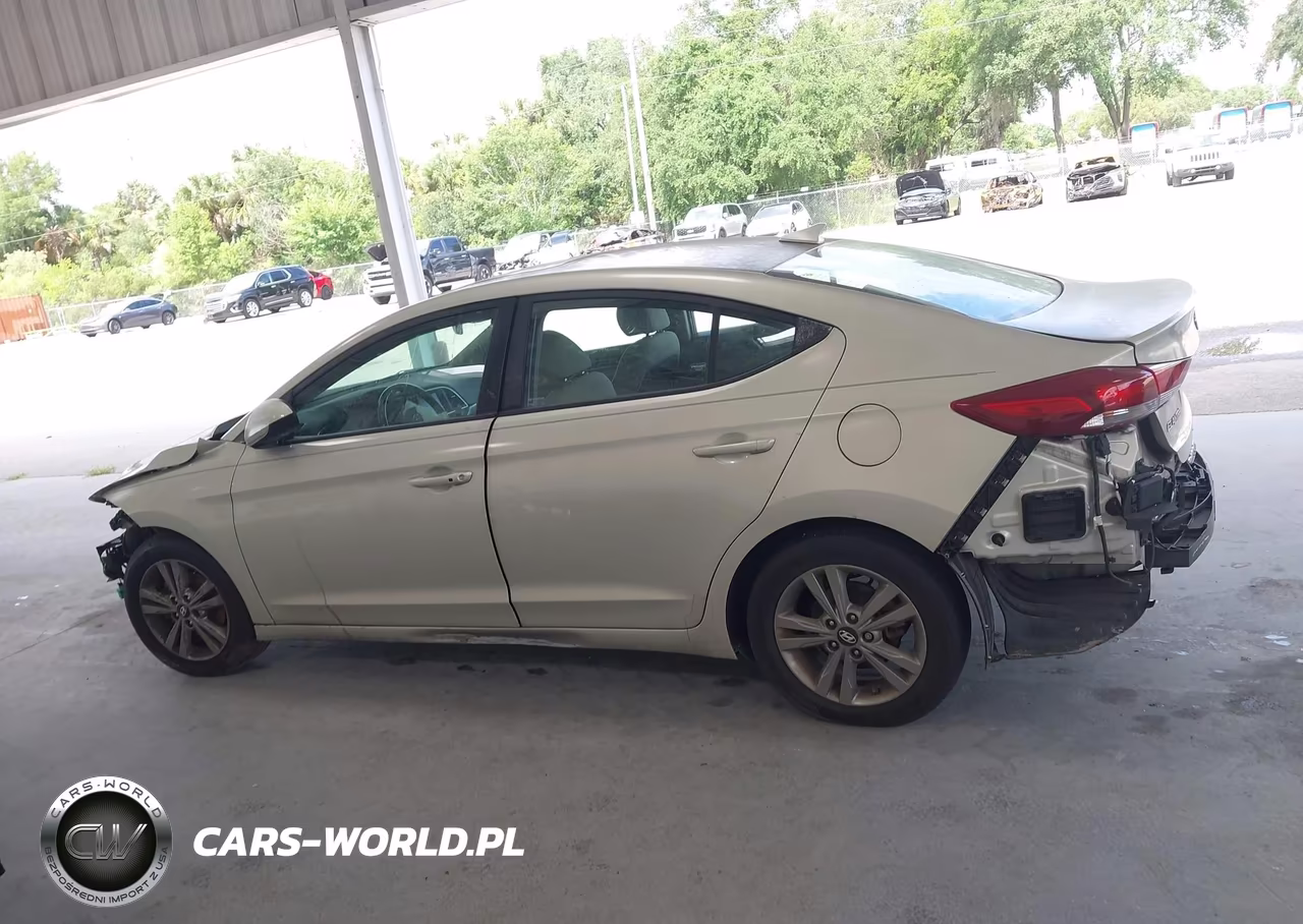 2018 Hyundai Elantra Value Edition VIN:KMHD84LF0JU575738 - 13