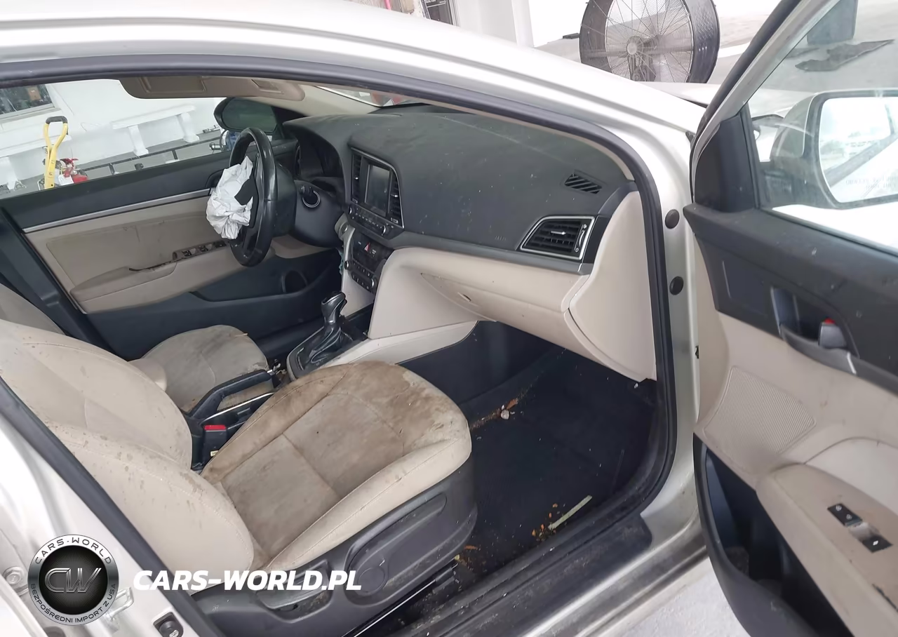 2018 Hyundai Elantra Value Edition VIN:KMHD84LF0JU575738 - 5