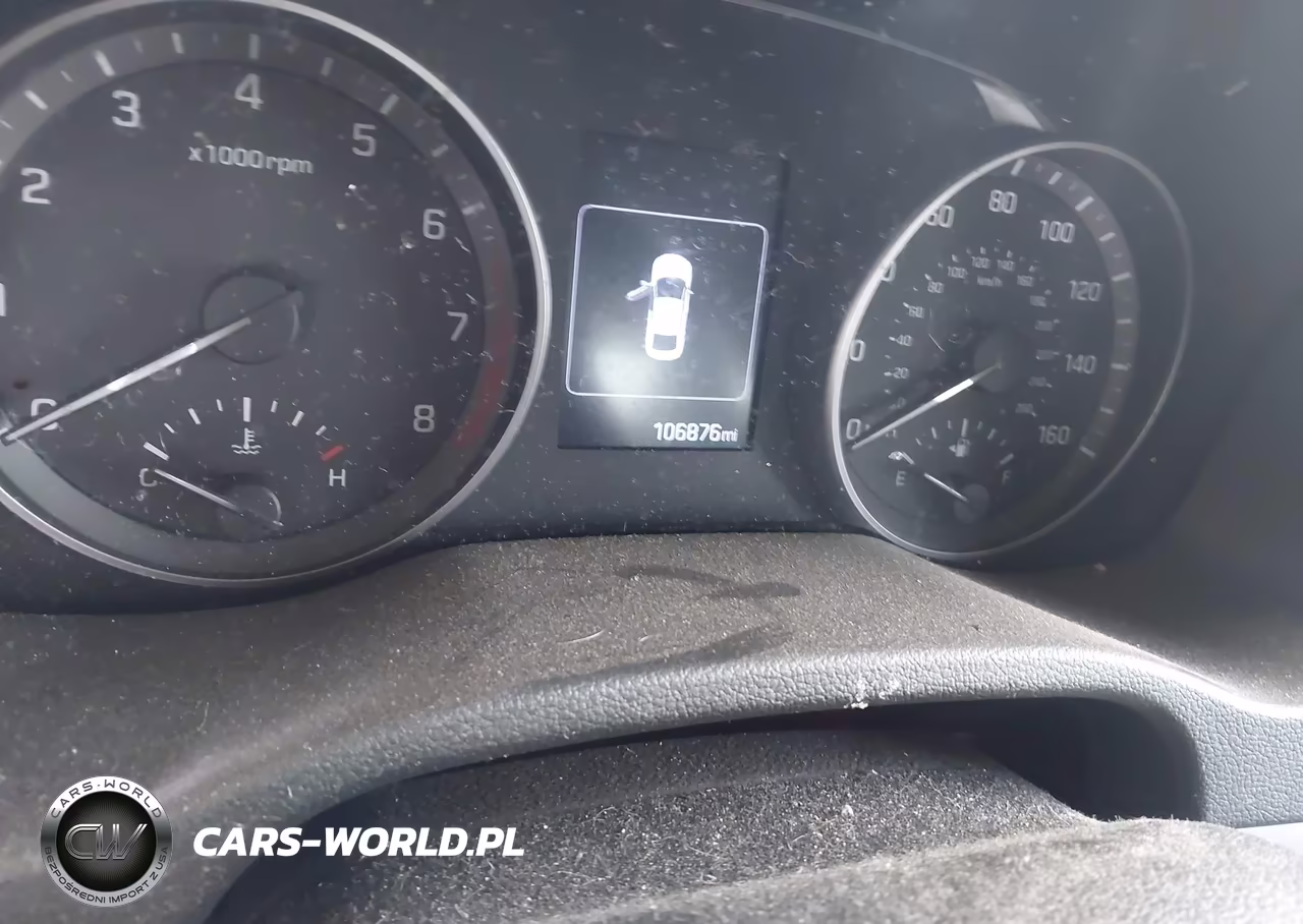 2018 Hyundai Elantra Value Edition VIN:KMHD84LF0JU575738 - 7