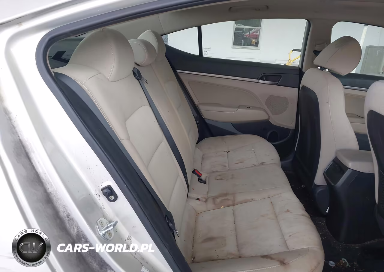 2018 Hyundai Elantra Value Edition VIN:KMHD84LF0JU575738 - 8