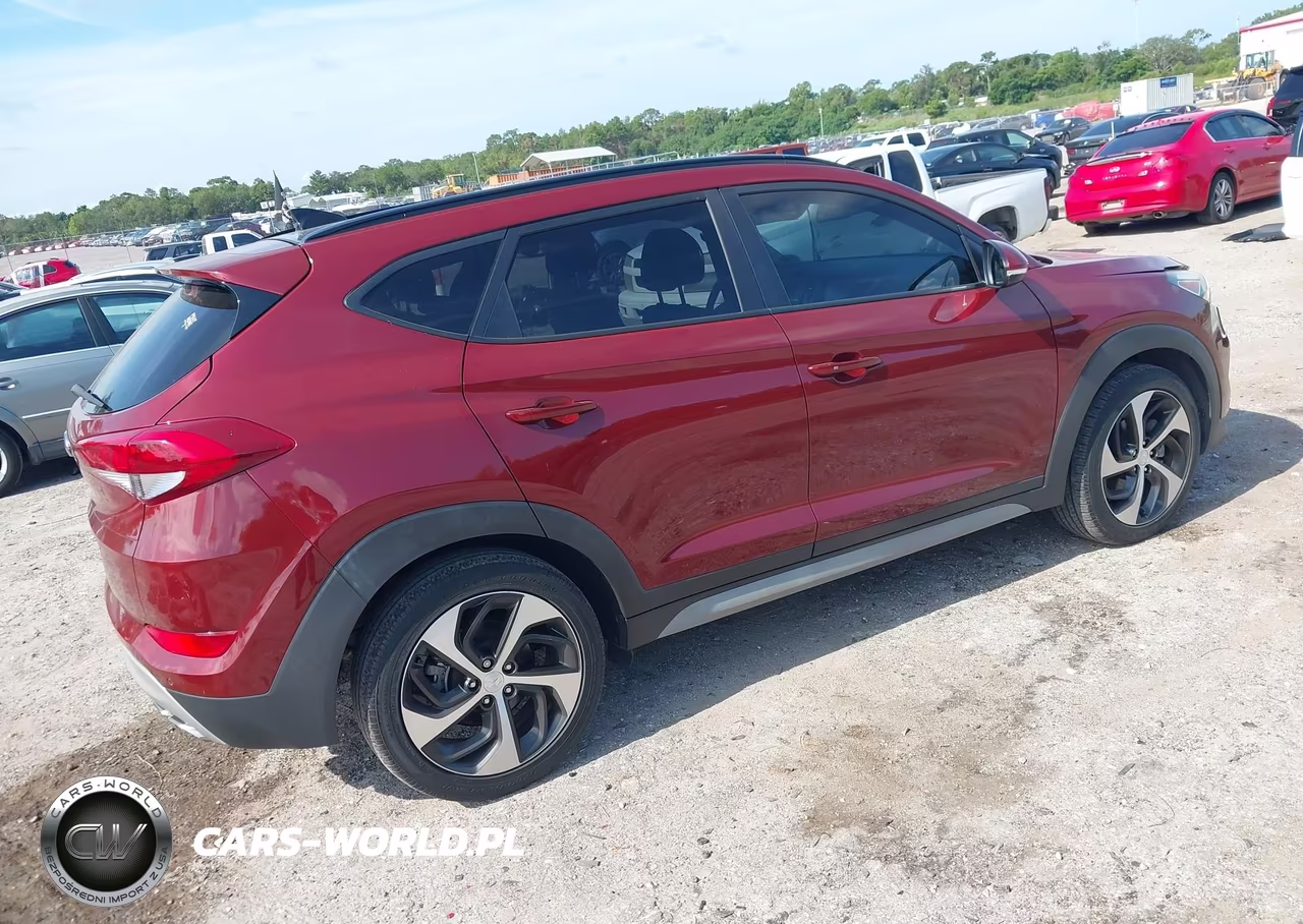 2018 Hyundai Tucson Value VIN:KM8J33A22JU803444 - 4