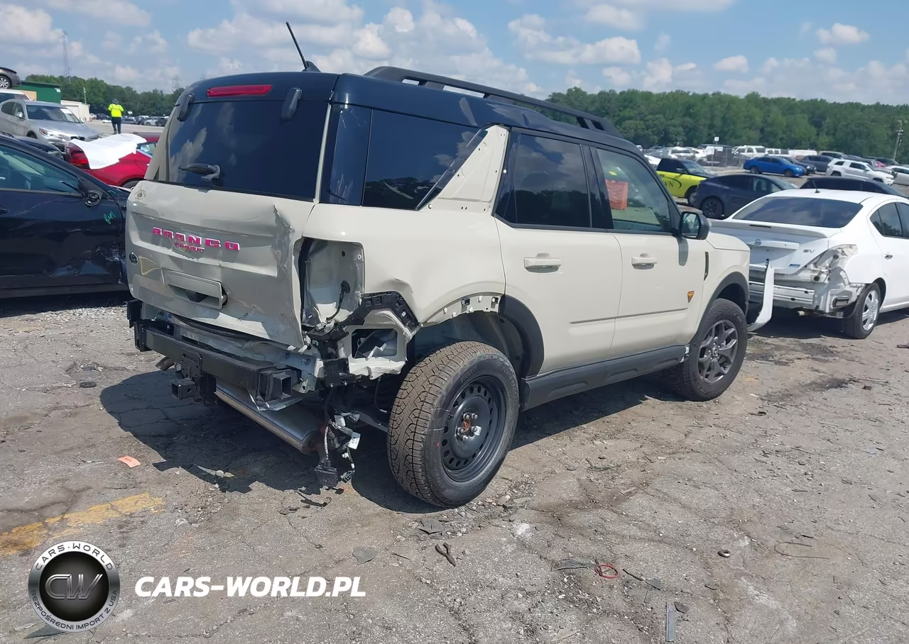 2024 Ford Bronco Sport Badlands VIN:3FMCR9D94RRF73752 - 4