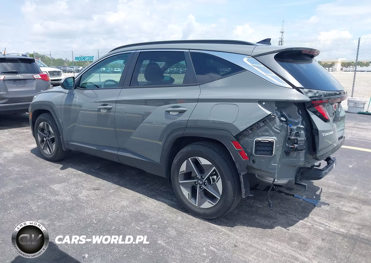2026 Hyundai Tucson Sel VIN:5NMJB3DE9TH682256 - 3