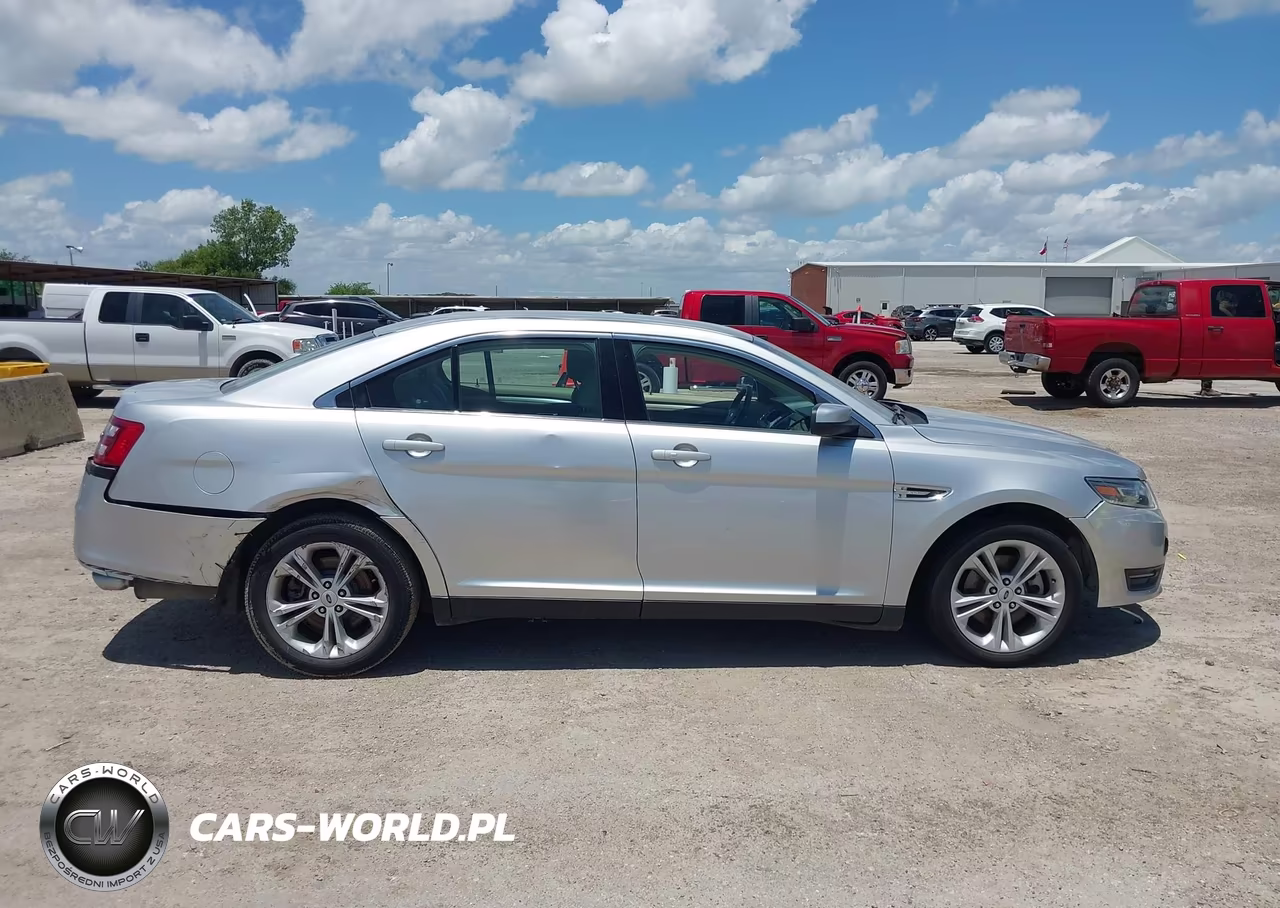 2017 Ford Taurus Sel VIN:1FAHP2E82HG103700 - 13