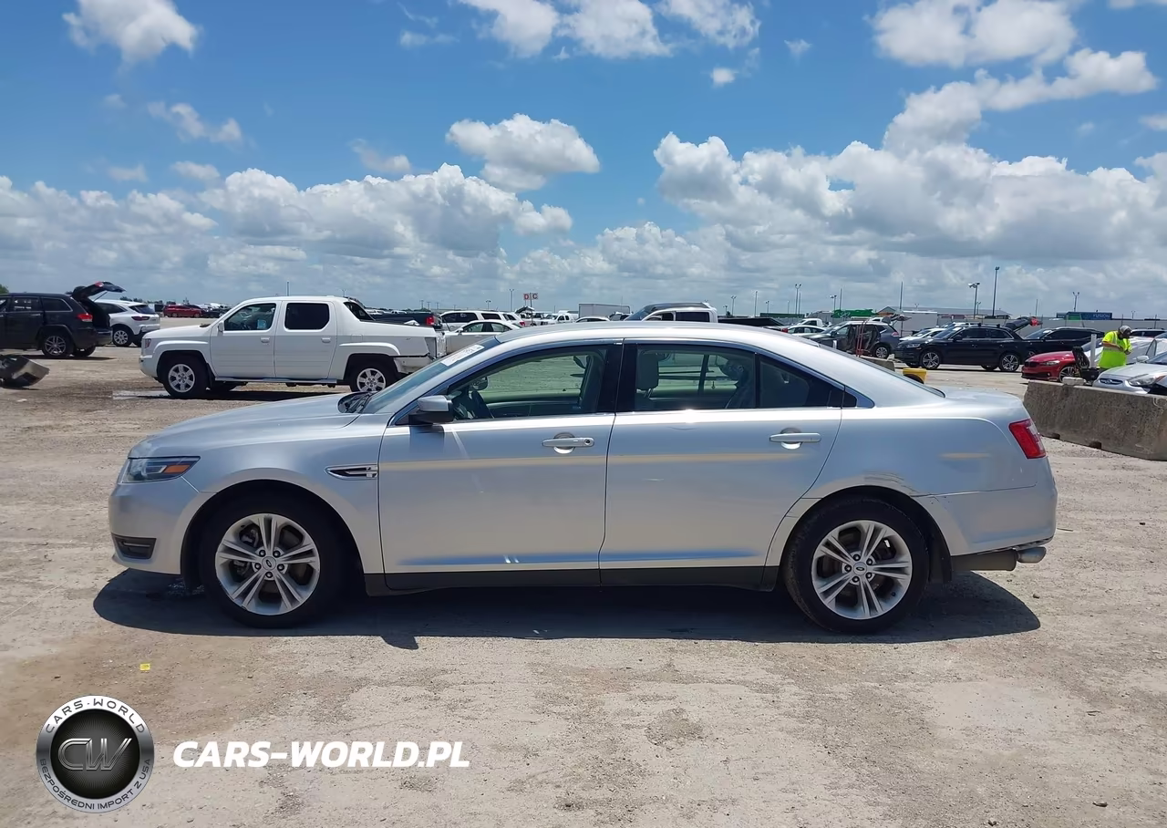2017 Ford Taurus Sel VIN:1FAHP2E82HG103700 - 14