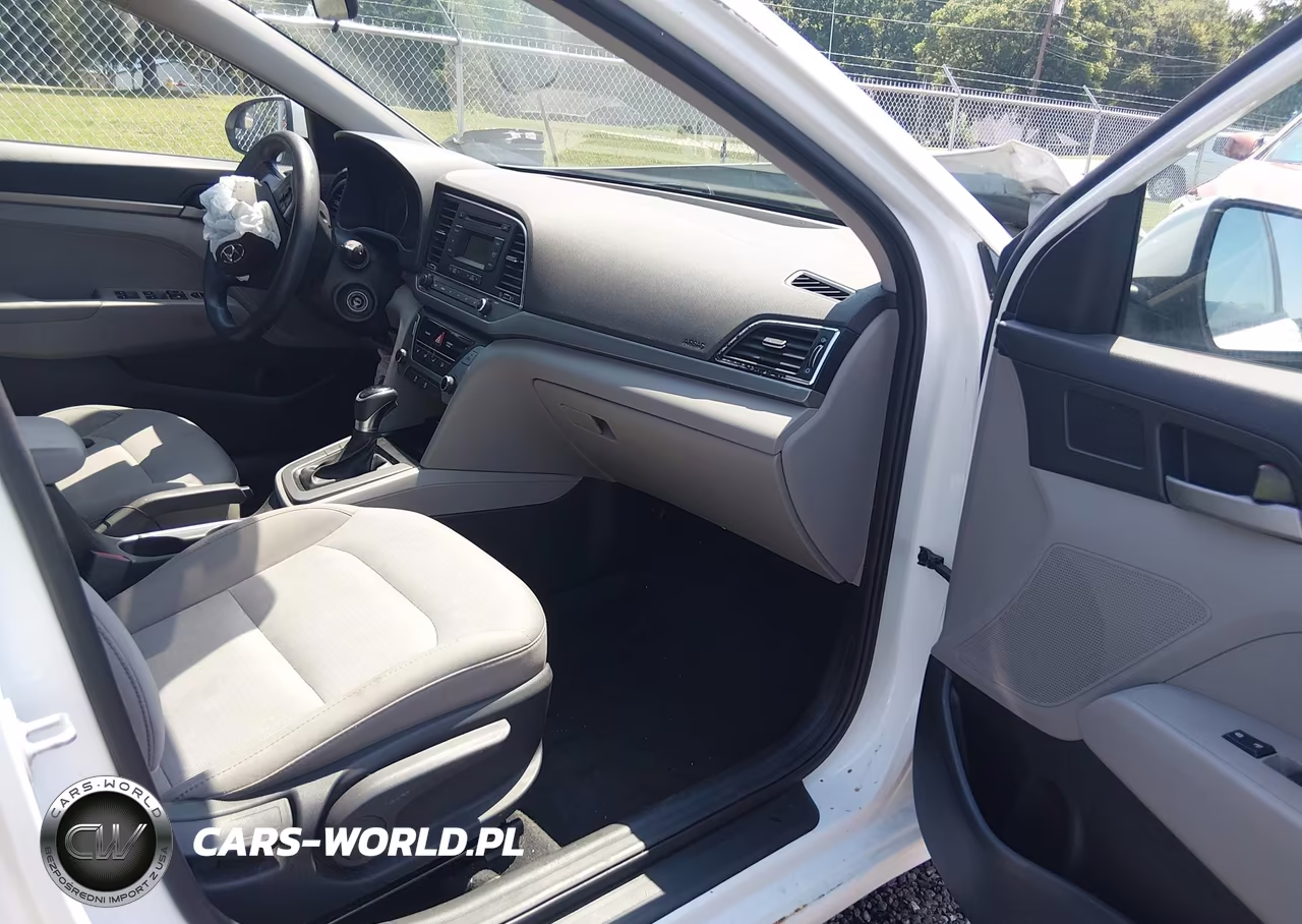 2017 Hyundai Elantra Se VIN:5NPD74LF1HH100675 - 5