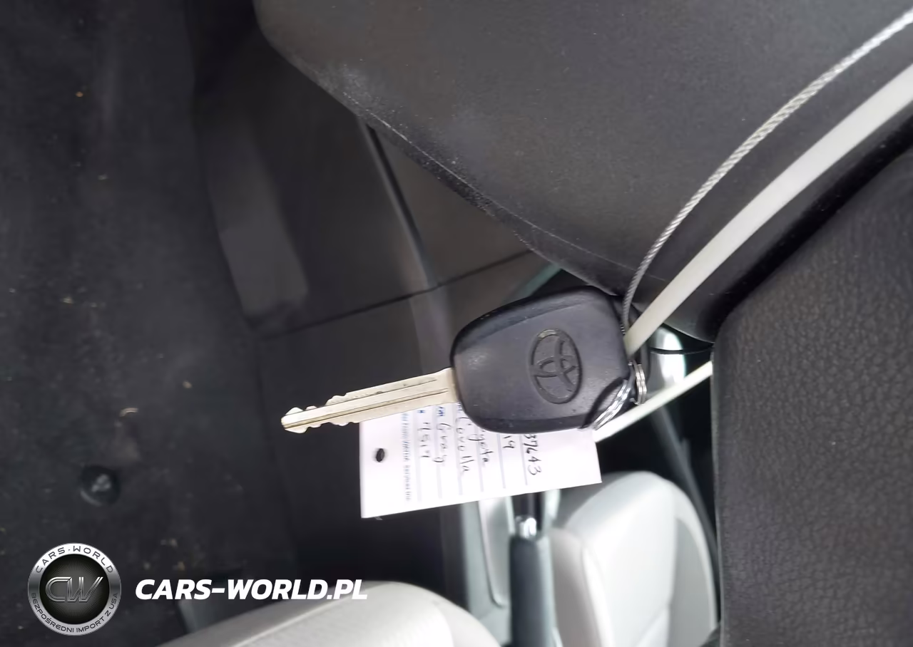 2019 Toyota Corolla Le VIN:5YFBURHE6KP887517 - 11