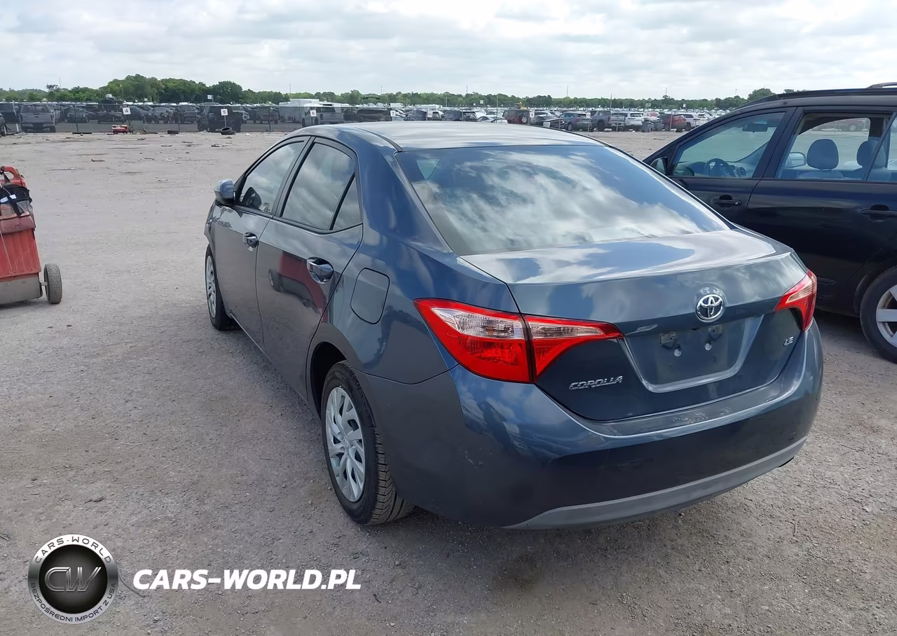 2019 Toyota Corolla Le VIN:5YFBURHE6KP887517 - 3