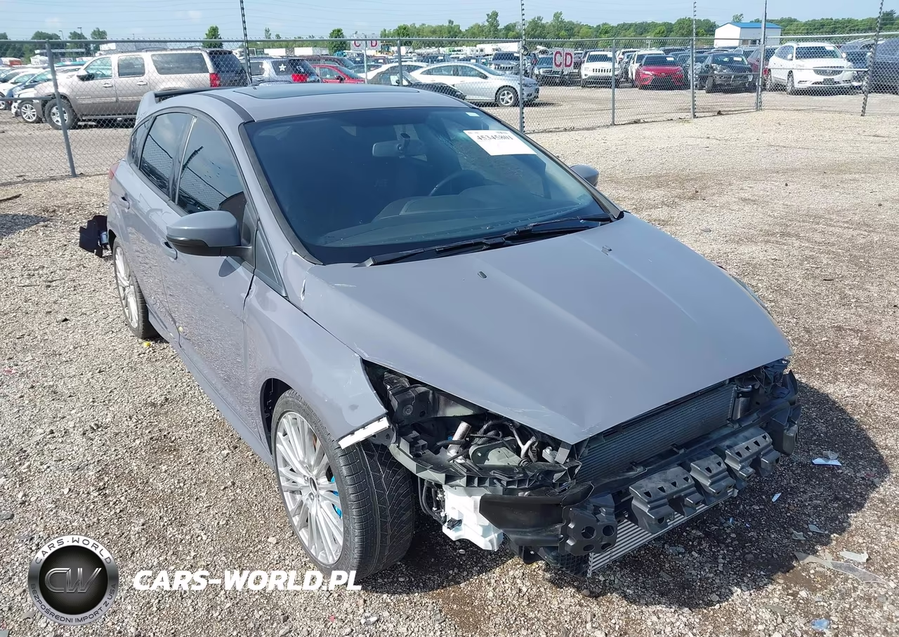2016 Ford Focus Rs – zdjęcie 1 z 16