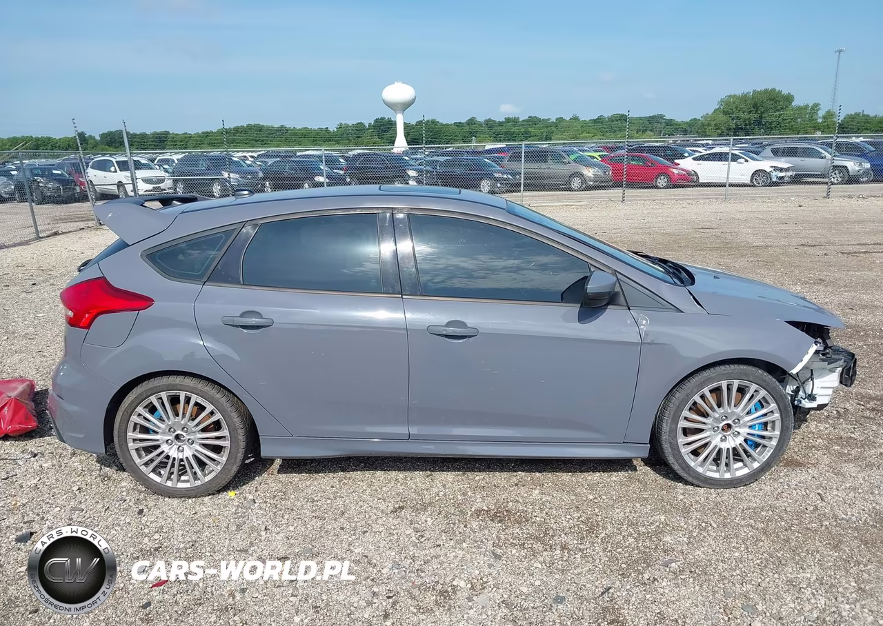 2016 Ford Focus Rs VIN:WF0DP3TH3G4115739 - 13