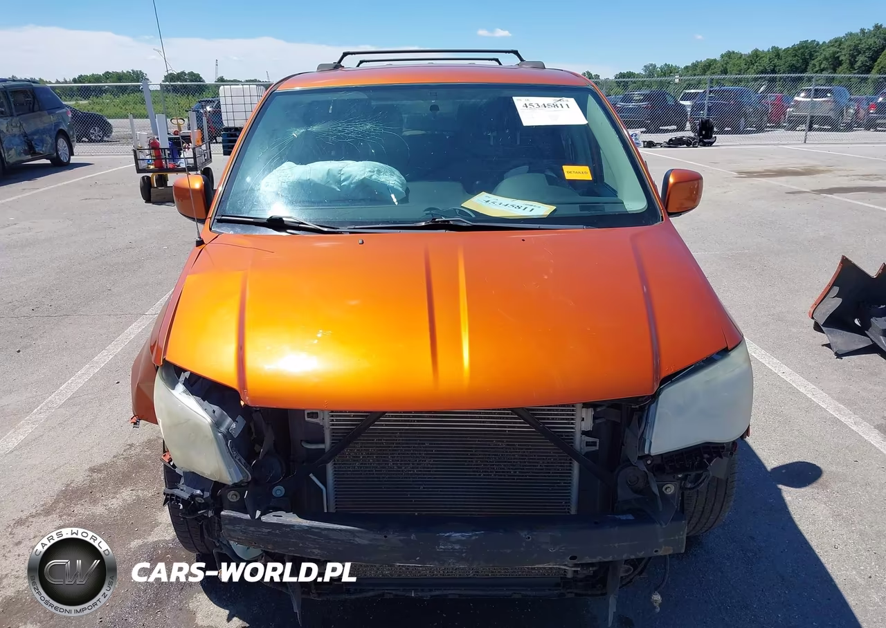 2011 Dodge Grand Caravan Crew VIN:2D4RN5DG3BR684843 - 13