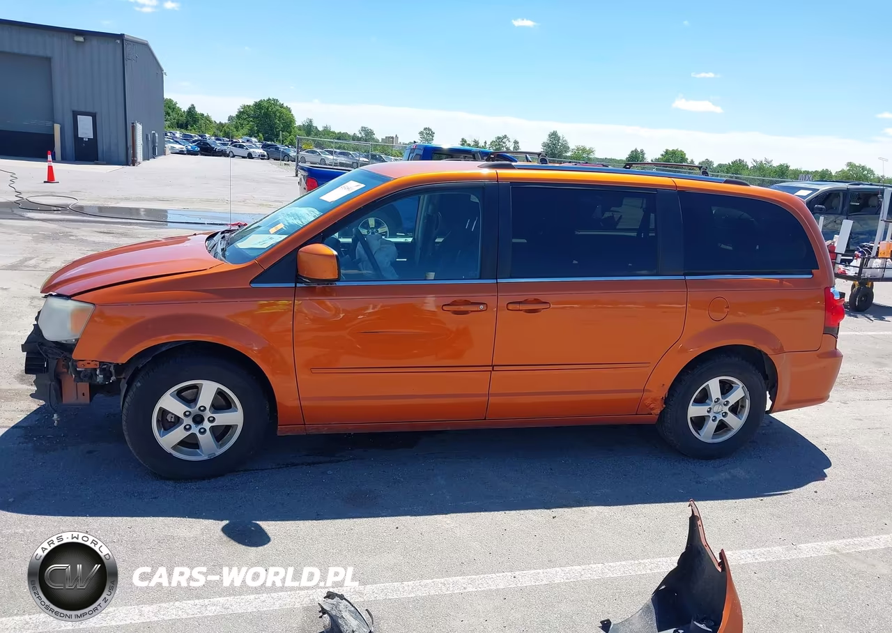 2011 Dodge Grand Caravan Crew VIN:2D4RN5DG3BR684843 - 15