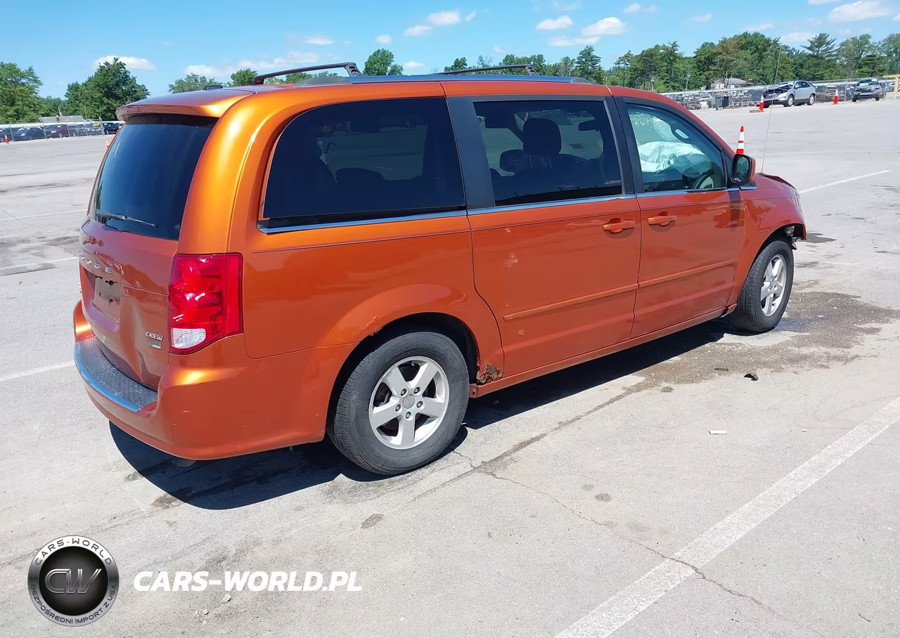 2011 Dodge Grand Caravan Crew VIN:2D4RN5DG3BR684843 - 4