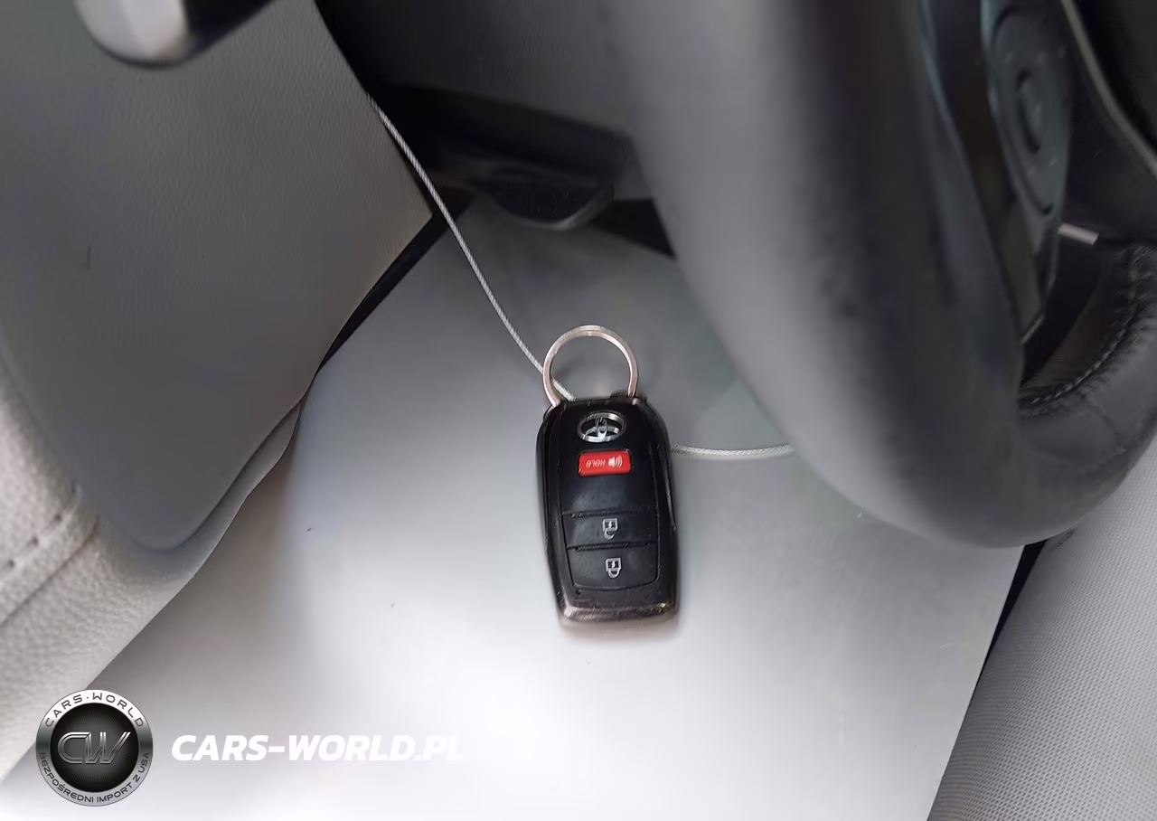 2022 Toyota Corolla Cross Le VIN:7MUCAAAG4NV007457 - 11