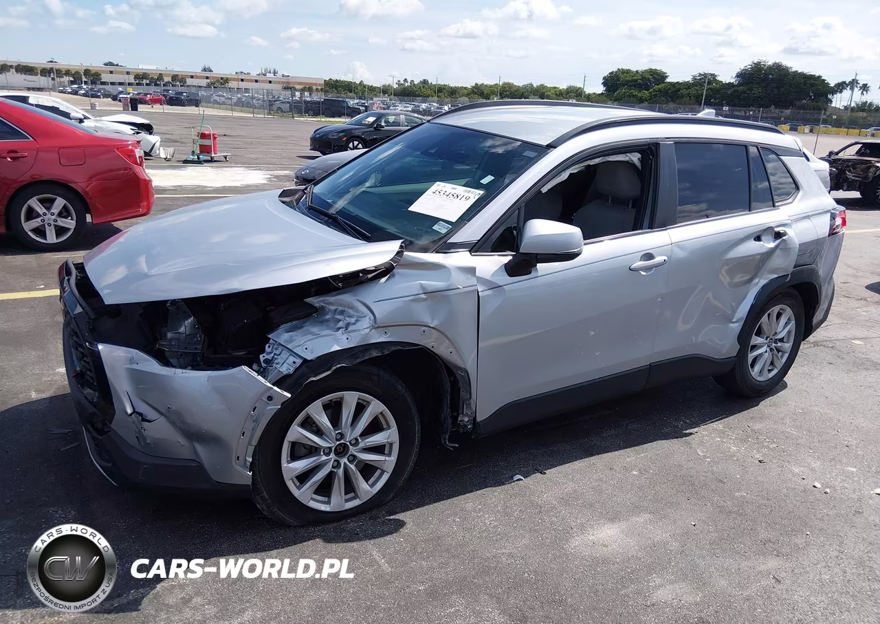 2022 Toyota Corolla Cross Le VIN:7MUCAAAG4NV007457 - 2