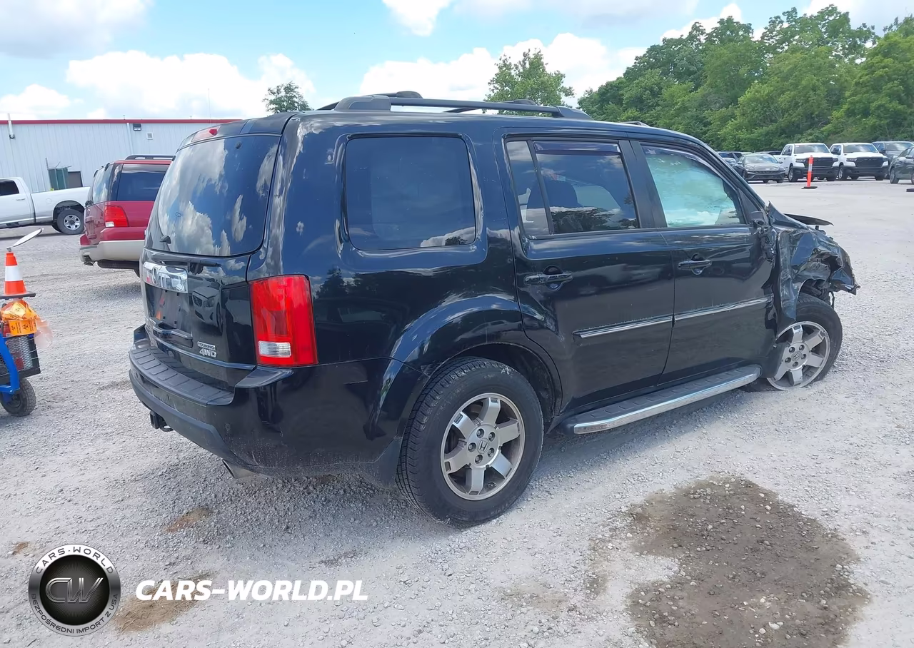 2010 Honda Pilot Touring VIN:5FNYF4H90AB020392 - 4