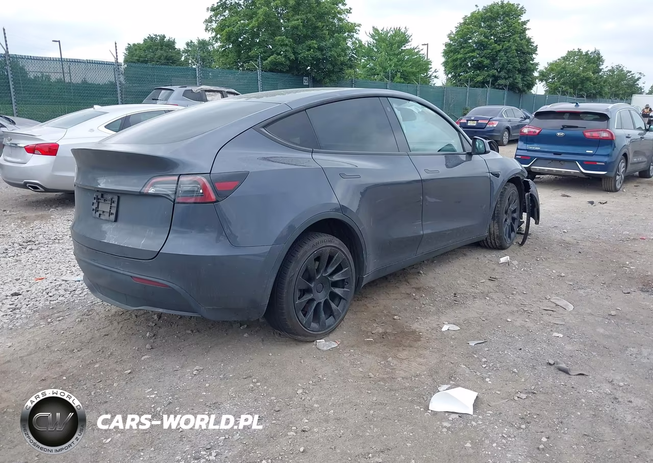 2021 Tesla Model Y Long Range Dual Motor All-Wheel Drive VIN:5YJYGDEE3MF251600 - 4