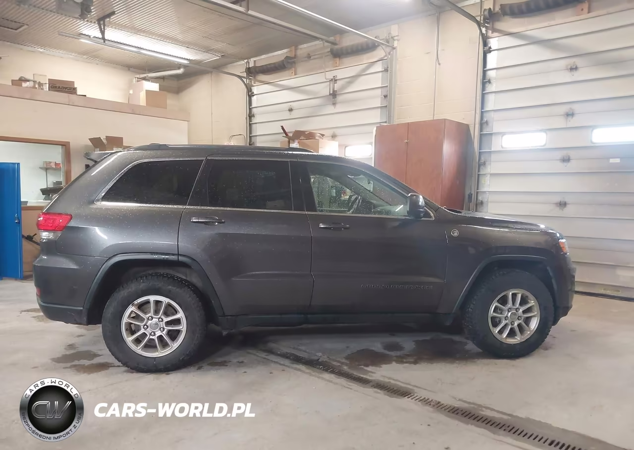 2019 Jeep Grand Cherokee Laredo E 4X4 VIN:1C4RJFAG7KC772287 - 13