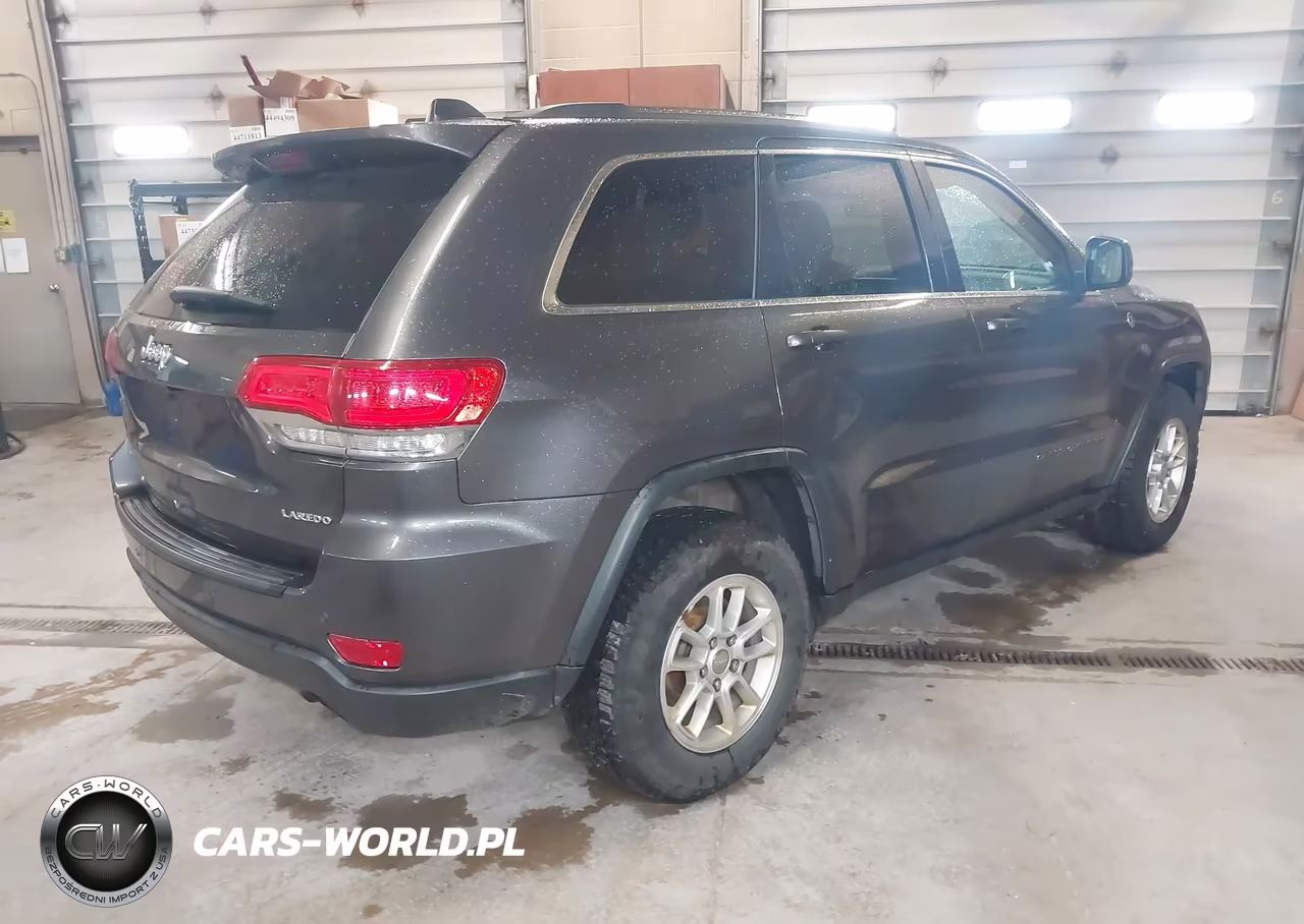 2019 Jeep Grand Cherokee Laredo E 4X4 VIN:1C4RJFAG7KC772287 - 4