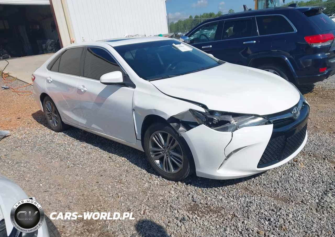 2015 Toyota Camry Se – zdjęcie 1 z 16