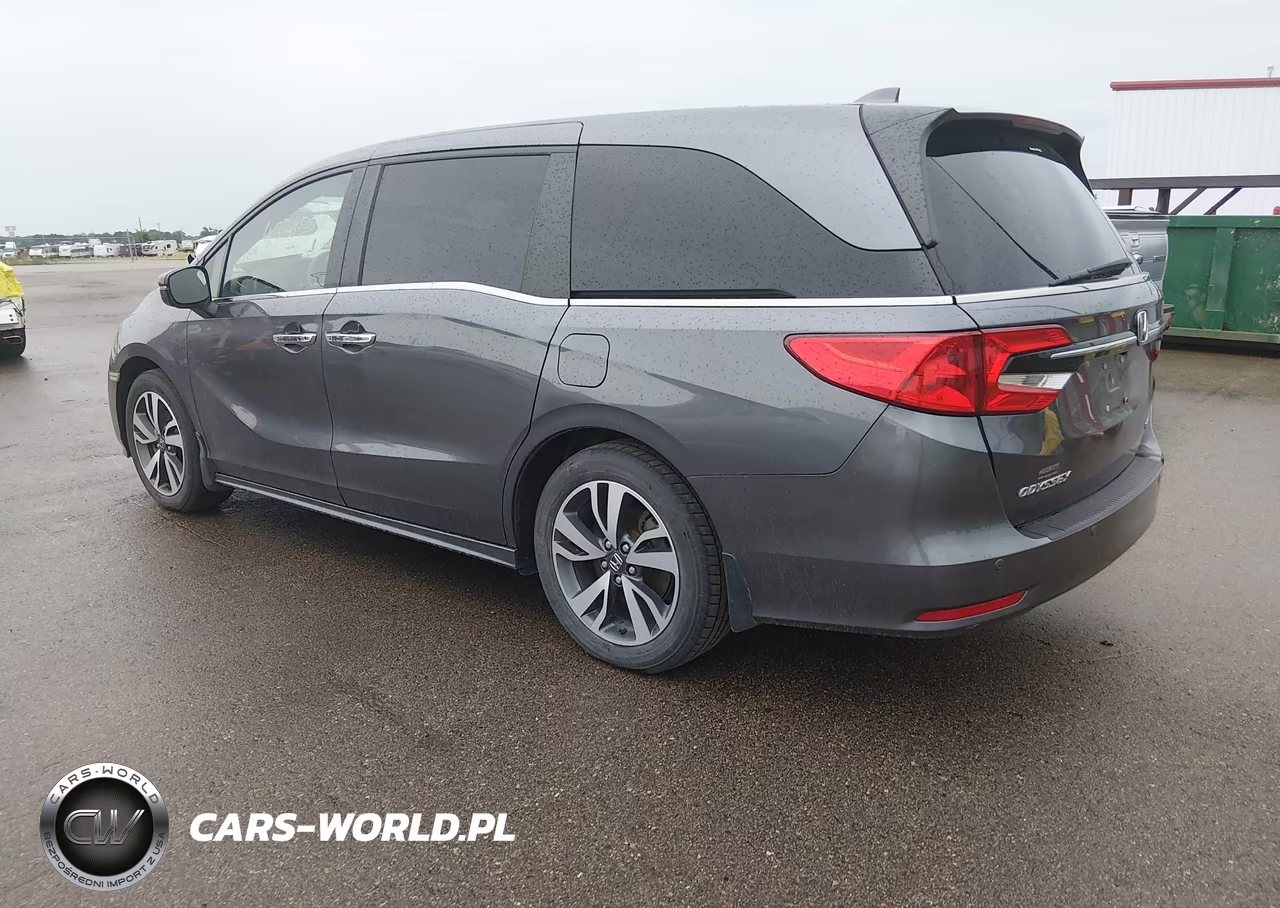2022 Honda Odyssey Touring VIN:5FNRL6H88NB043795 - 3