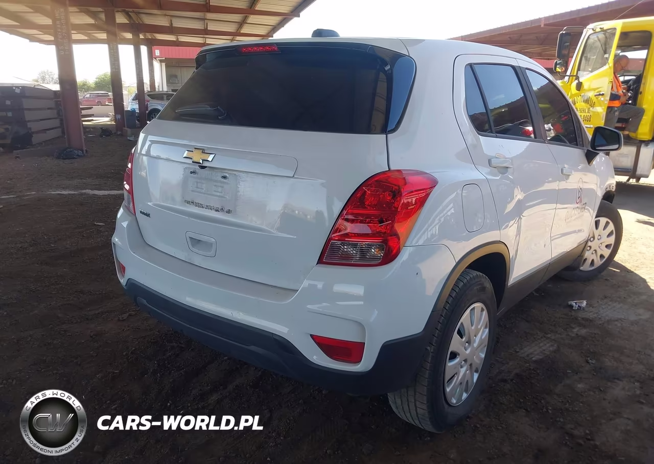 2017 Chevrolet Trax Ls VIN:3GNCJKSB5HL266463 - 4