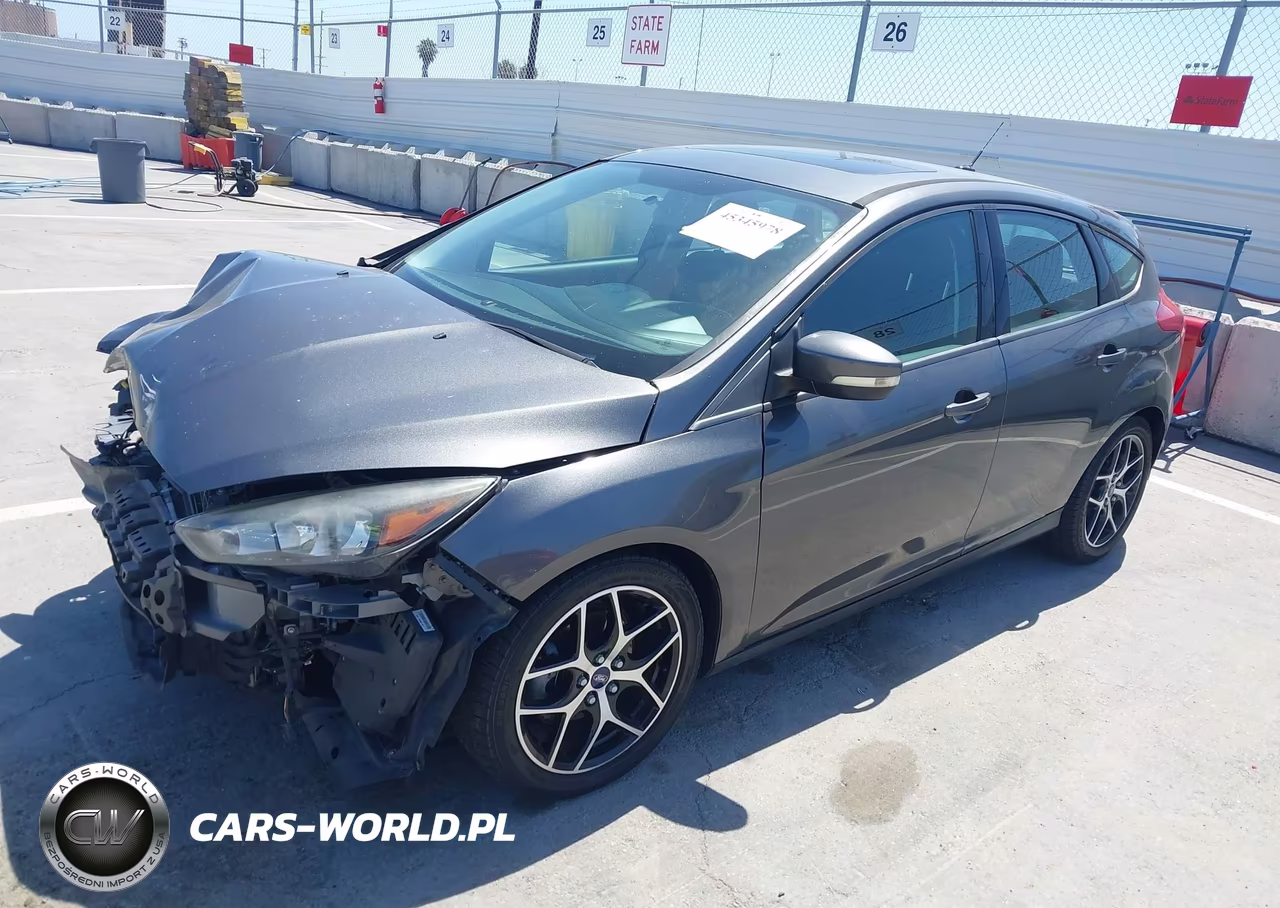 2018 Ford Focus Sel VIN:1FADP3M24JL293319 - 2