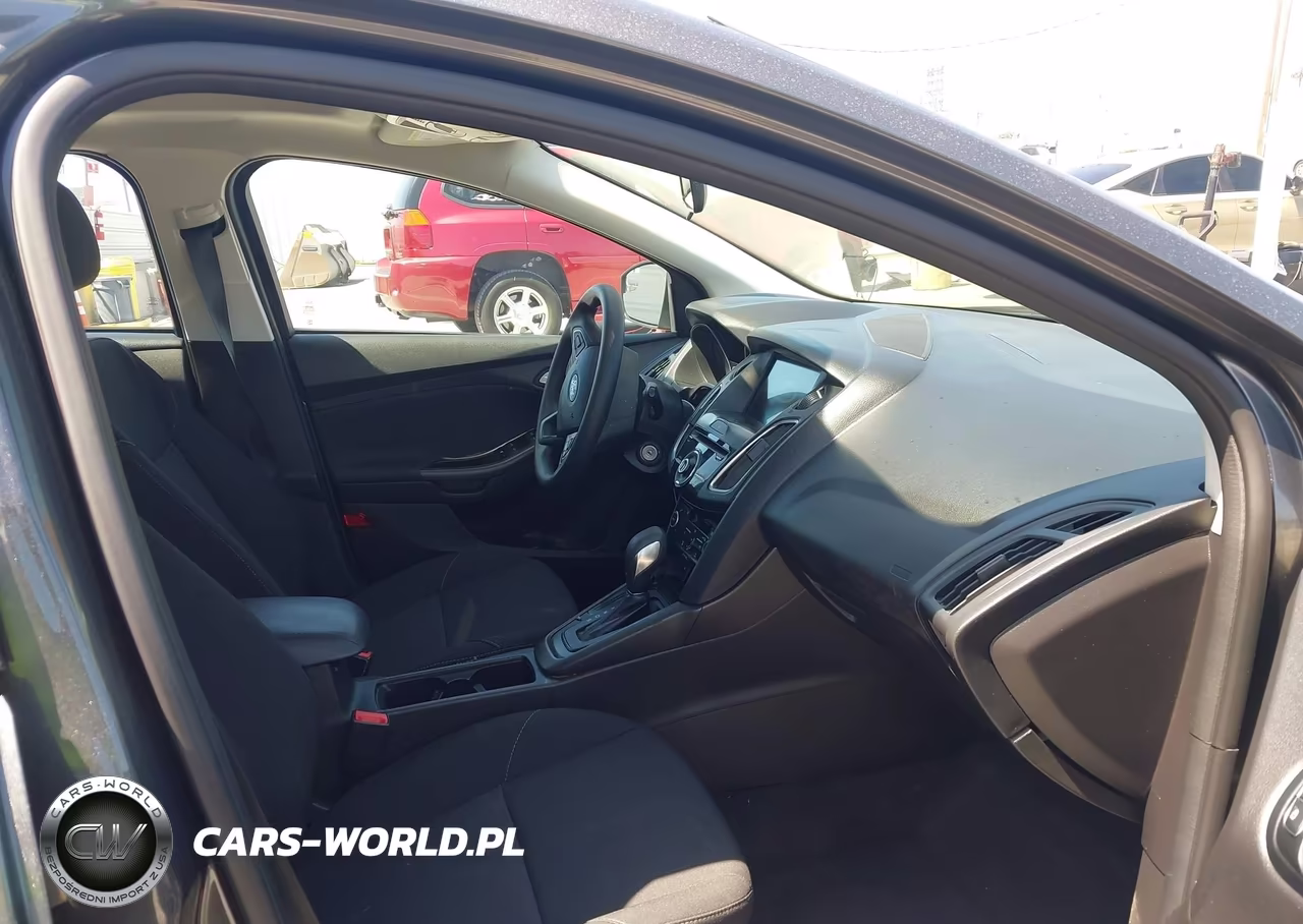 2018 Ford Focus Sel VIN:1FADP3M24JL293319 - 5