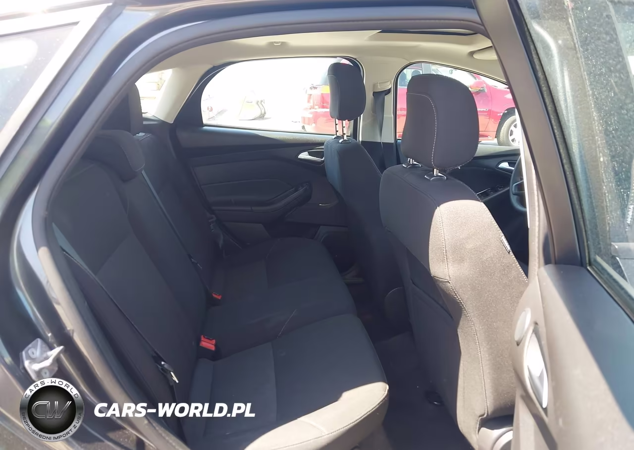 2018 Ford Focus Sel VIN:1FADP3M24JL293319 - 8