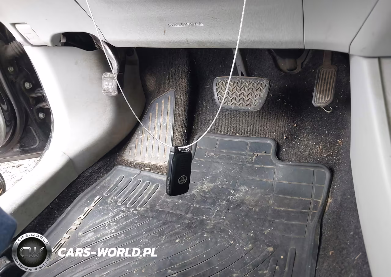 2012 Toyota Prius Three VIN:JTDKN3DU7C5406860 - 11