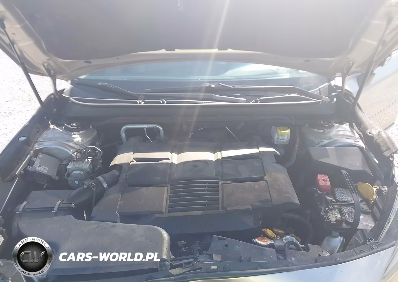 2018 Subaru Outback 3.6R Limited VIN:4S4BSENC9J3275333 - 10