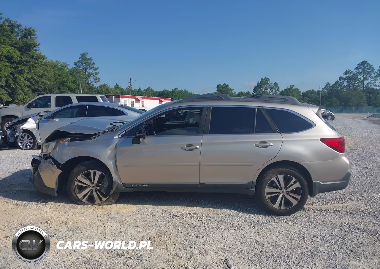 2018 Subaru Outback 3.6R Limited VIN:4S4BSENC9J3275333 - 14