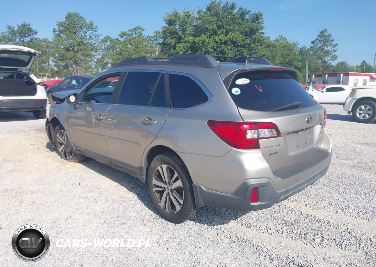 2018 Subaru Outback 3.6R Limited VIN:4S4BSENC9J3275333 - 3