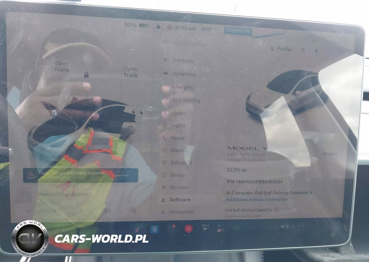 2025 Tesla Model Y Long Range Dual Motor All-Wheel Drive VIN:7SAYGDEEXSA353134 - 18