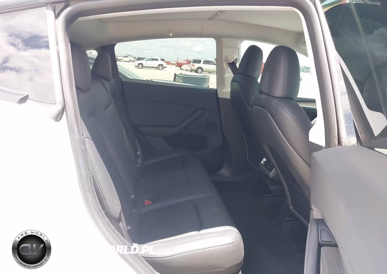 2025 Tesla Model Y Long Range Dual Motor All-Wheel Drive VIN:7SAYGDEEXSA353134 - 8