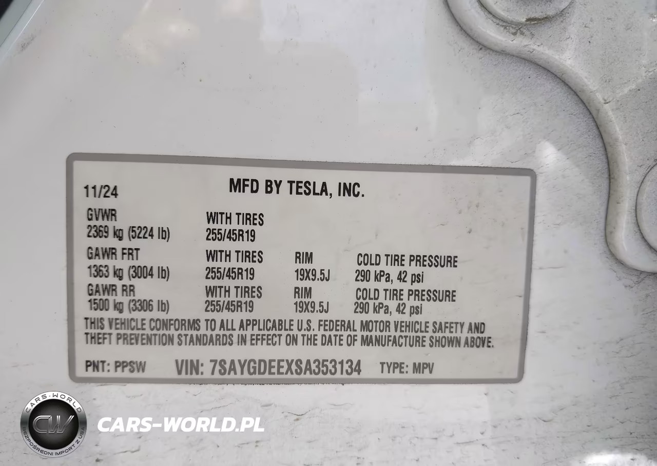 2025 Tesla Model Y Long Range Dual Motor All-Wheel Drive VIN:7SAYGDEEXSA353134 - 9