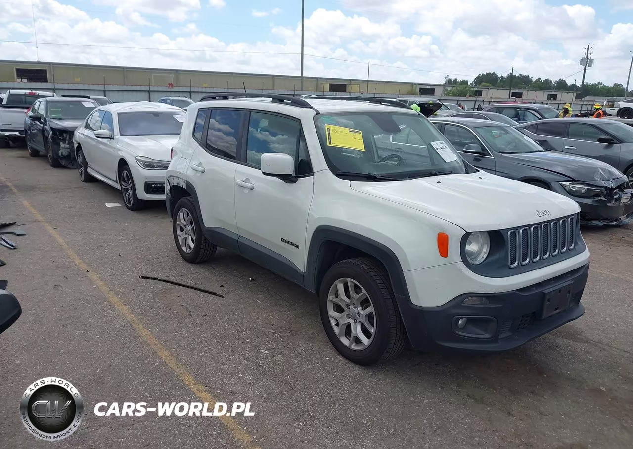2016 Jeep Renegade Latitude – zdjęcie 1 z 17
