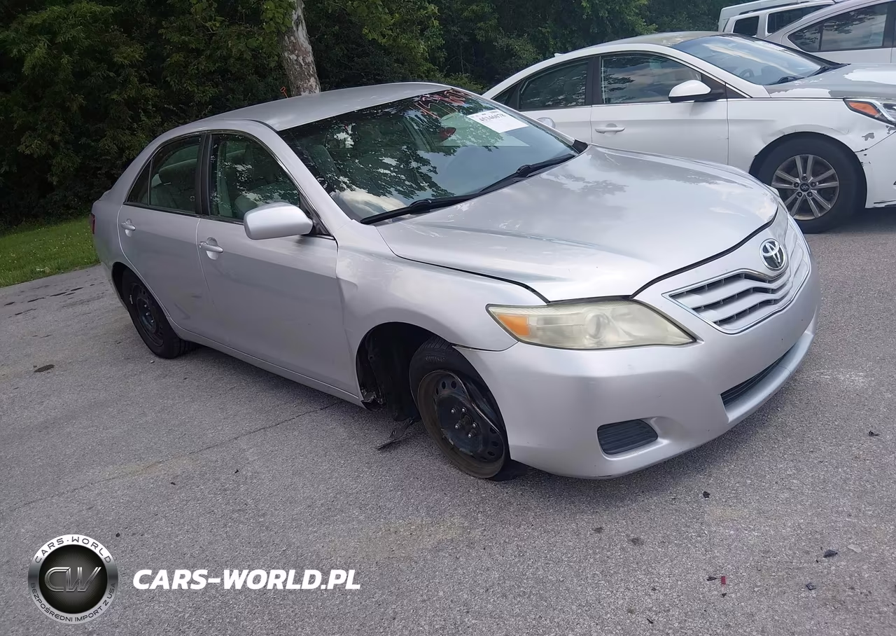 2011 Toyota Camry – zdjęcie 1 z 17