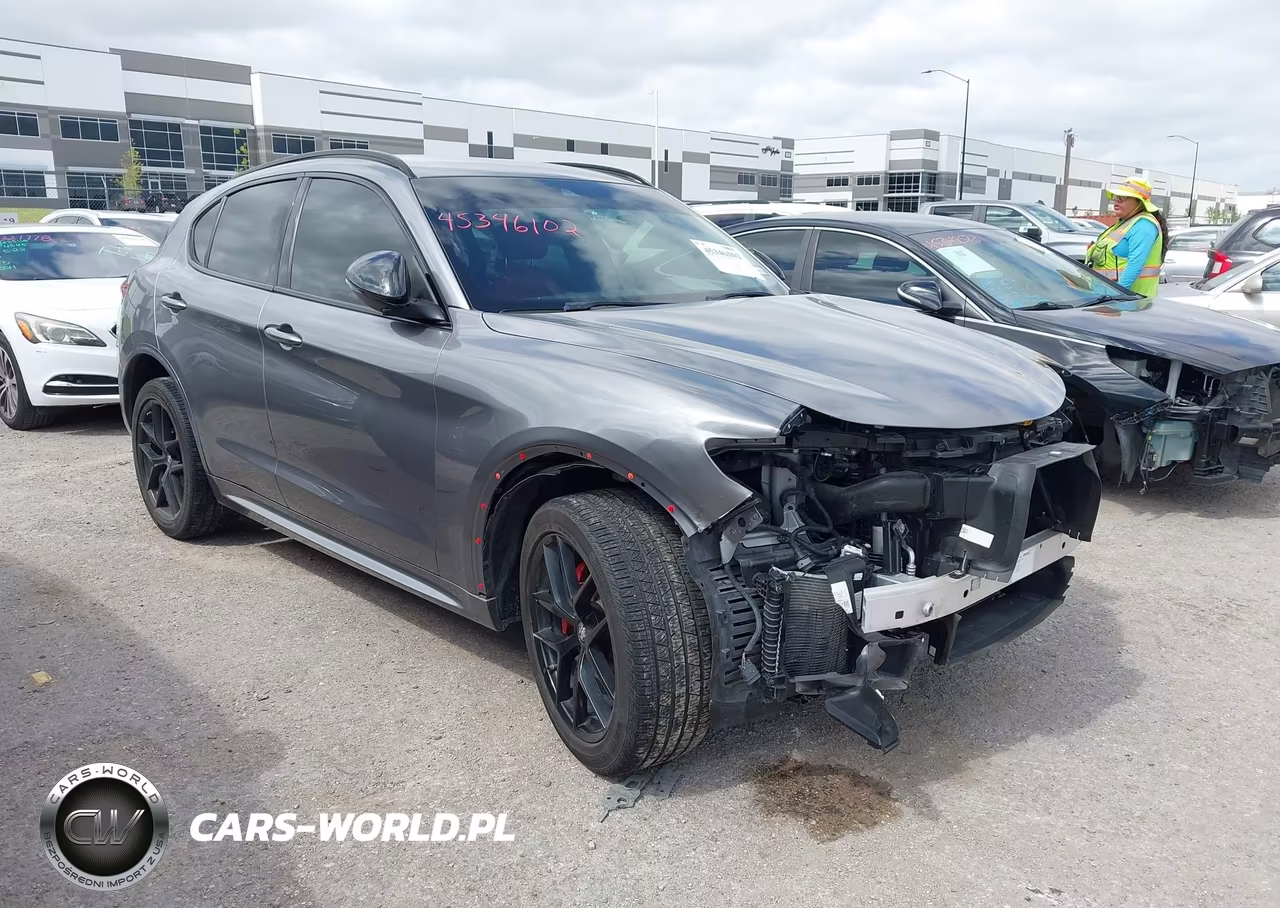 2020 Alfa Romeo Stelvio Sport Rwd
