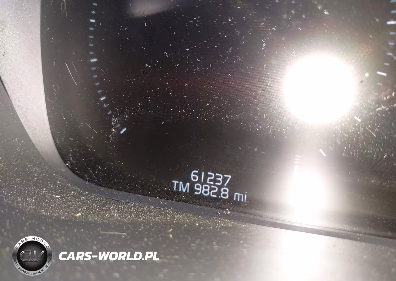 2019 Volvo Xc60 T5 Momentum VIN:LYV102RK4KB220767 - 16