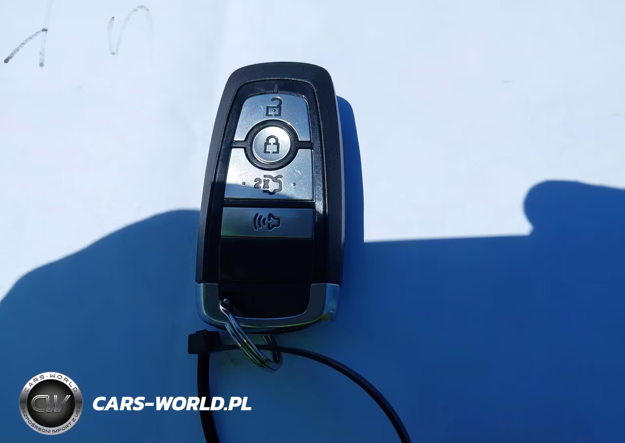 2020 Ford Fusion S VIN:3FA6P0G70LR201075 - 11