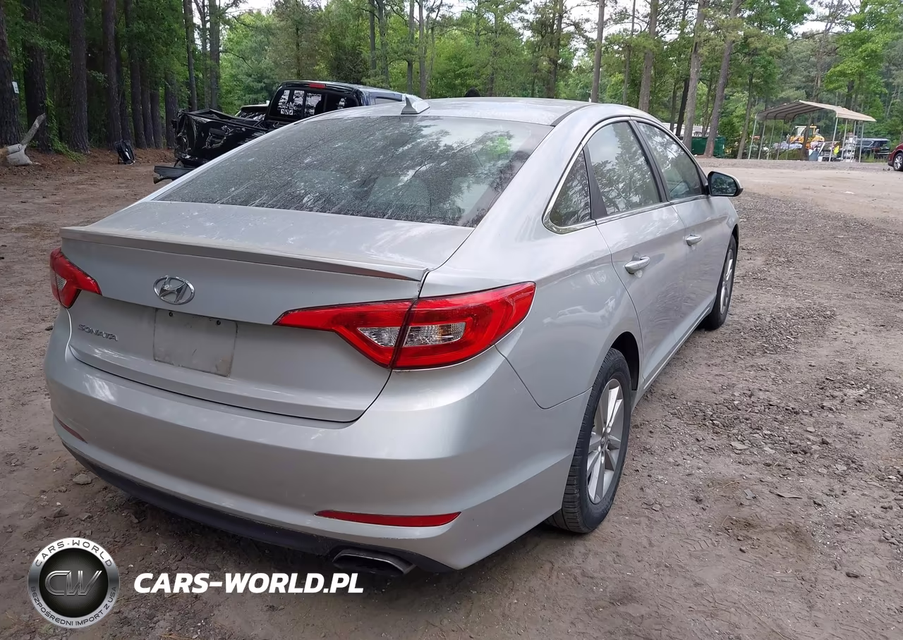 2016 Hyundai Sonata Se VIN:5NPE24AF0GH332947 - 4