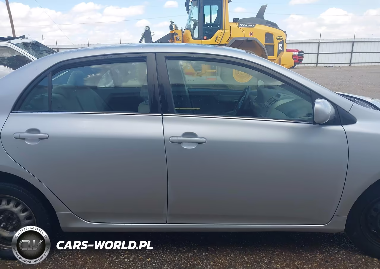 2013 Toyota Corolla Le VIN:5YFBU4EE3DP182118 - 13