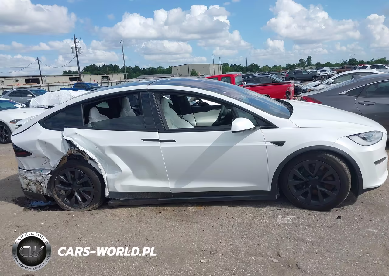 2022 Tesla Model X Dual Motor All-Wheel Drive VIN:7SAXCBE53NF355729 - 11