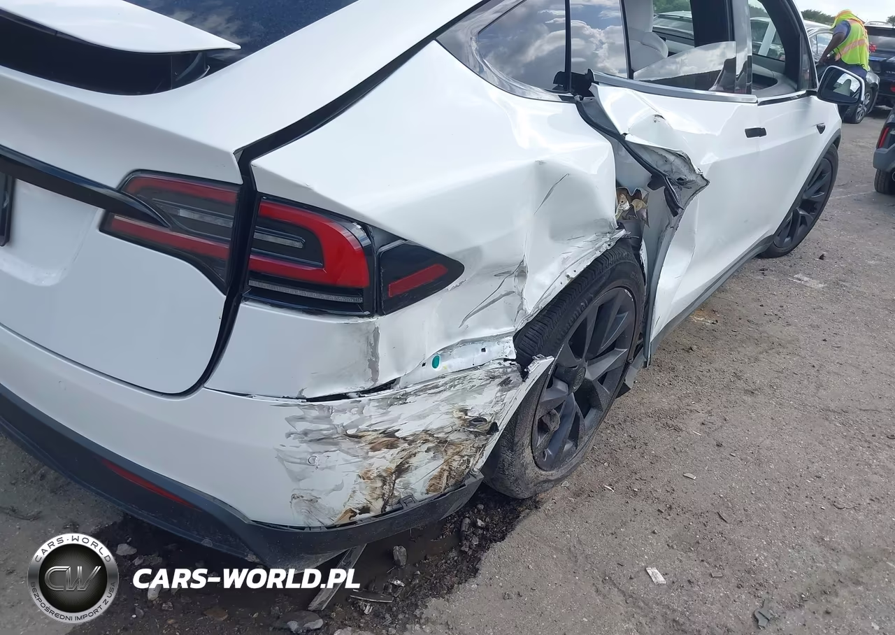 2022 Tesla Model X Dual Motor All-Wheel Drive VIN:7SAXCBE53NF355729 - 6