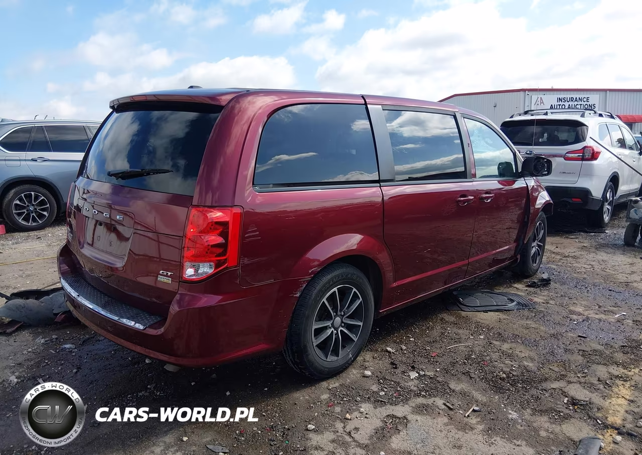 2018 Dodge Grand Caravan Gt VIN:2C4RDGEGXJR196093 - 4