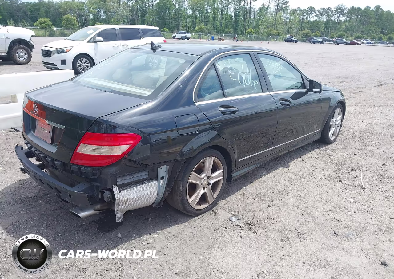 2010 Mercedes-Benz C 300 Sport VIN:WDDGF5EB4AR118785 - 4